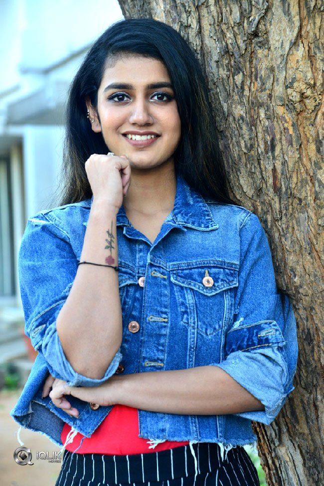 Priya-Prakash-Varrier-New-Photos